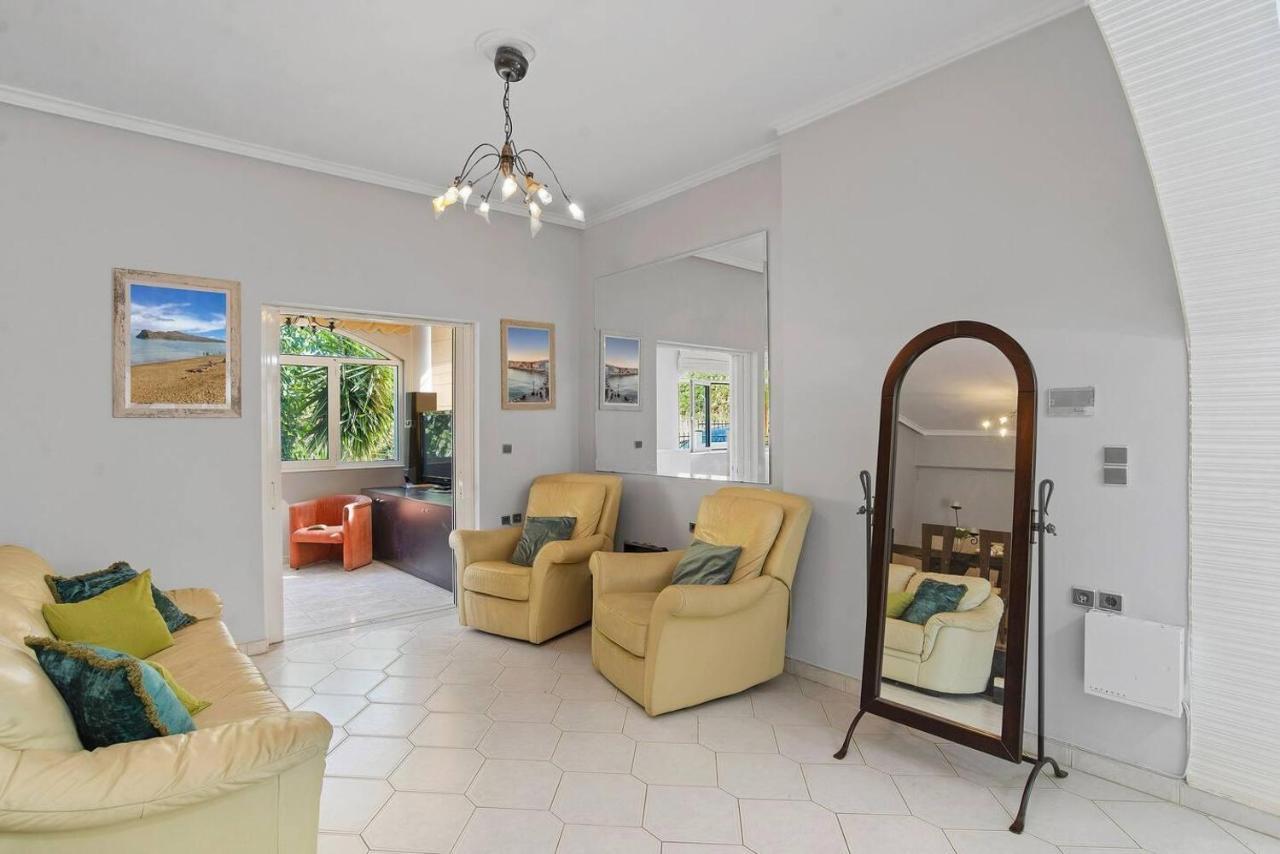 Superior Apartment - Overlooking Chania-With Pool Chania  Bagian luar foto