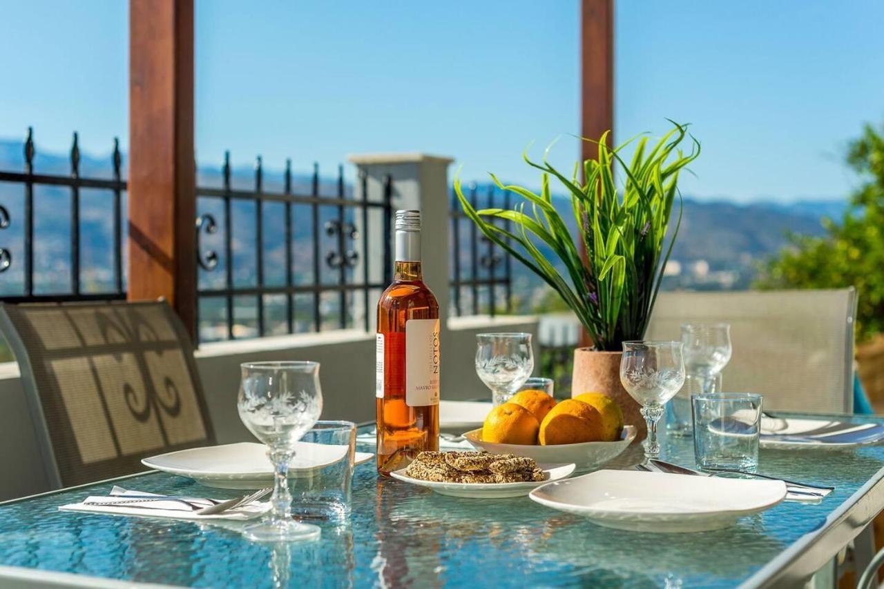 Superior Apartment - Overlooking Chania-With Pool Chania  Bagian luar foto
