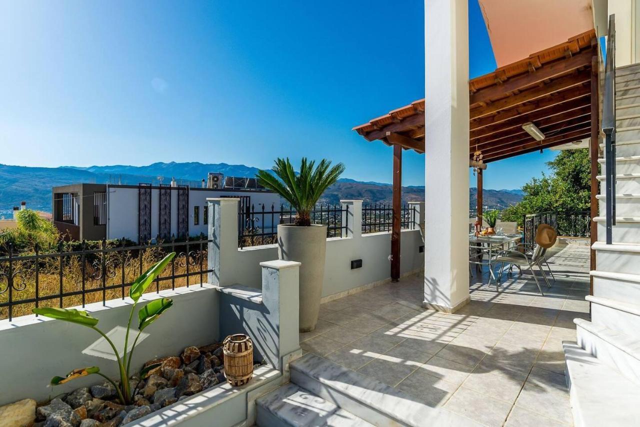 Superior Apartment - Overlooking Chania-With Pool Chania  Bagian luar foto